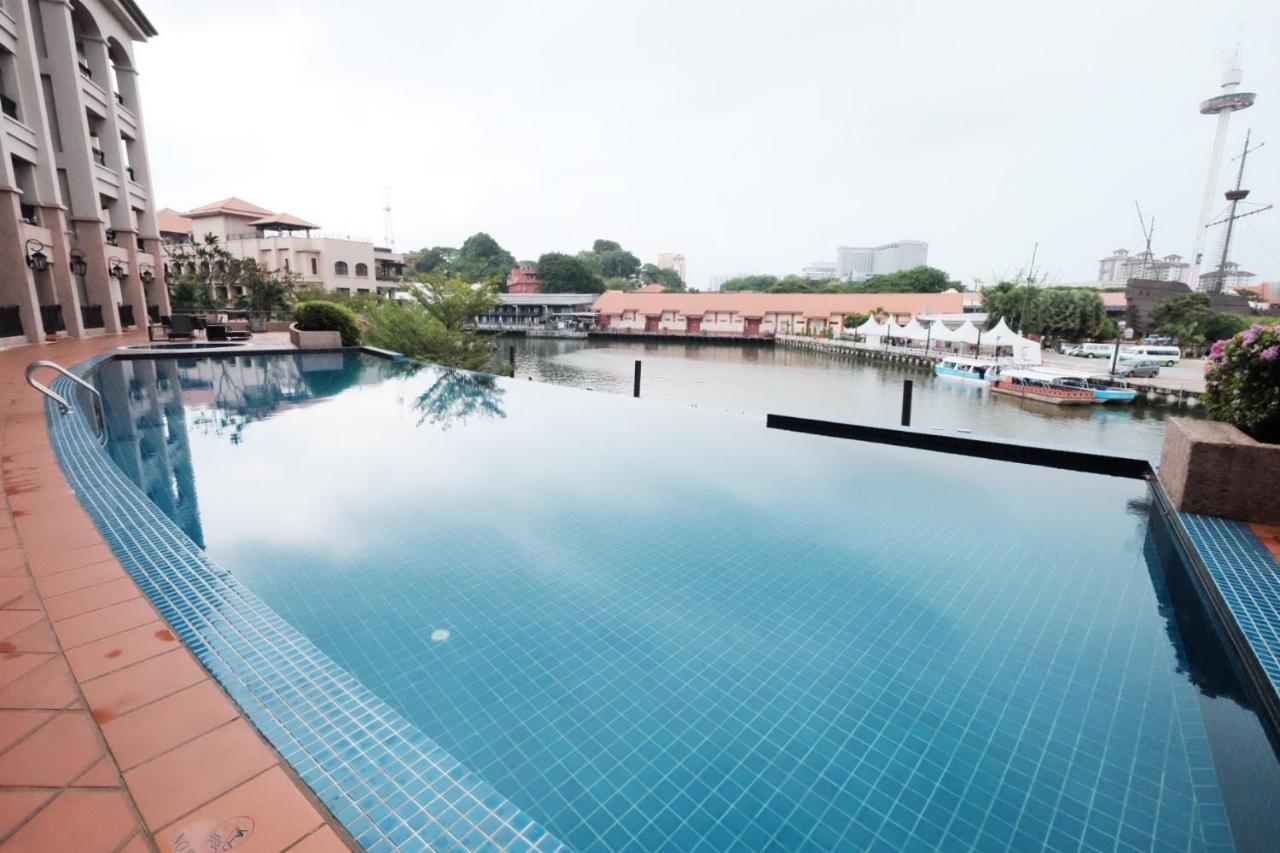 Luxury on Melaka River Bagian luar foto